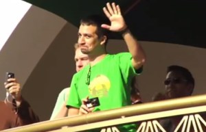 Flashback Friday: Lin-Manuel Miranda Gets <em>In the Heights</em> Flash-Mobbed
