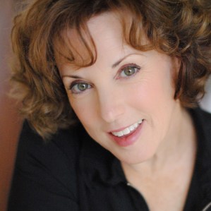 <em>Cake Off</em> Makes World Premiere at Signature Theatre