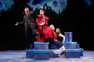 <em>Mary Poppins</em>