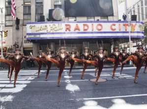 Santa Claus and The Rockettes Kick Off the <em>Radio City Christmas Spectacular</em>