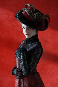 Arena Stage Company Explores Sibling Rivalry in <em>The Little Foxes</em>