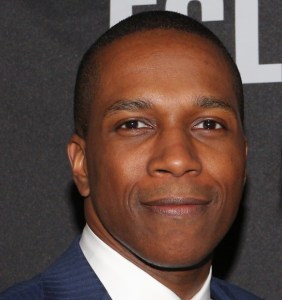 Leslie Odom Jr. to Release New Album of Christmas Tunes