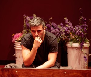 <em>Hamlet</em>, Starring Oscar Isaac, Cancels Saturday Matinees