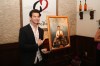 Andy Karl Honored With <em>Groundhog Day</em> Painting at Tony's di Napoli Restaurant