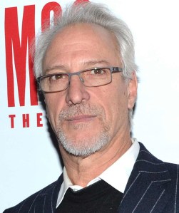 Robert LuPone Braves a Return to the Stage in <em>The Violin</em>