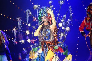 Taylor Mac's <em>24-Decade History of Popular Music</em> Plays the Curran Theatre