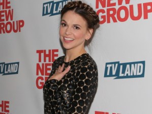 Sutton Foster and Hugh Bonneville Join Mormon Tabernacle Choir Christmas Concerts
