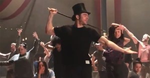 Watch Zac Efron Behind the Scenes of <em>The Greatest Showman</em>