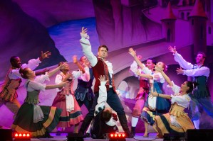 Kelli Berglund, James Snyder, and More in <em>Beauty and the Beast – A Christmas Rose</em>