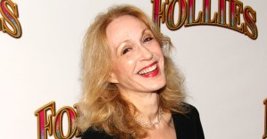 Broadway Community to Honor Jan Maxwell