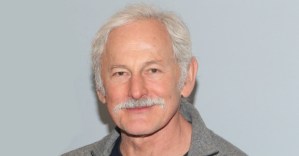 Victor Garber to Be Honored at 2018 Theatre World Awards
