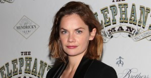 Ruth Wilson, Jayne Houdyshell, and More Join Broadway's Glenda Jackson-Led <em>King Lear</em>