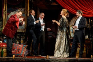 Tony Carlin to Replace Paxton Whitehead in <em>Bernhardt/Hamlet</em>
