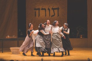 Yiddish <em>Fiddler on the Roof</em> Extends Again