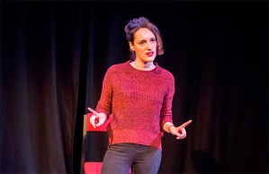 Phoebe Waller-Bridge's <em>Fleabag</em> Extends New York City Engagement