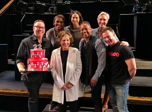 Cuba Gooding Jr. and <em>Chicago</em> Company Celebrate Show's 22nd Anniversary