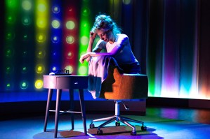 Maddie Corman Stars in New Solo Show <em>Accidentally Brave</em>