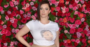 <em>Crazy Ex-Girlfriend</em>'s Rachel Bloom to Host 2019 Obie Awards