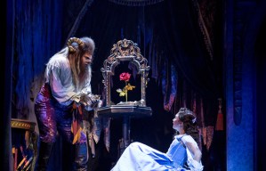 Moore, Peters Again to Host <i>Broadway Barks!</i>