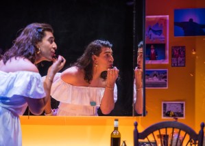 Review: An Actor Explores the Life of His Mother by Becoming Her in <em>Ni Mi Madre</em>