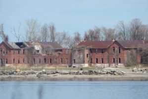 <em>Hart Island</em> to Bring New York City's Mass Gravesite to the Gym at Judson