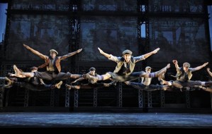Flying <em>Newsies</em> in the Round to Perform in Wembley This November