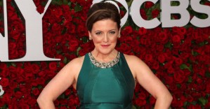 Interview: Jennifer Simard on the Delights of <em>Company</em>, Covering Patti, and Making Sondheim Laugh