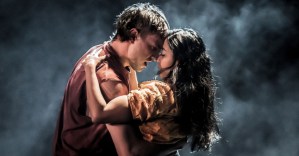 Review: Paul Mescal and Patsy Ferran in London <em>A Streetcar Named Desire</em>