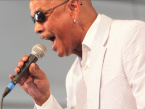 PHILLIP MANUEL: “Swingin’ in the Holidays!”