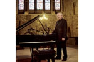Between Worlds: Mícheál Ó Súilleabháin in Concert