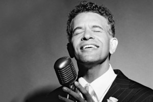 Brian Stokes Mitchell: Plays With Music – Holiday!