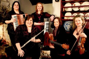 Cherish the Ladies: Celtic Christmas