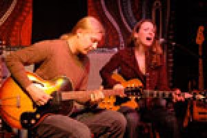 Derek Trucks & Susan Tedeschi Soul Stew Revival