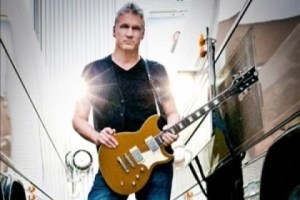 Eliot Lewis: Backstage Pass