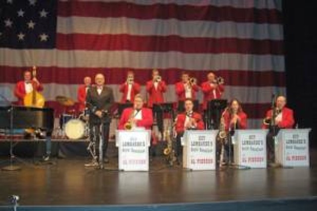 guy lombardos royal canadians with al pierson logo 43645