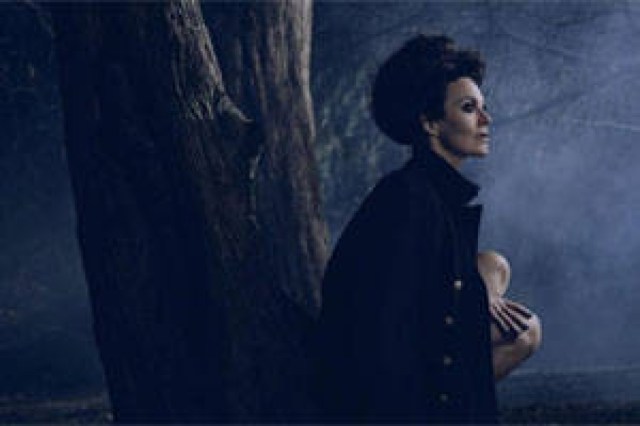 national theatre live medea logo 38993
