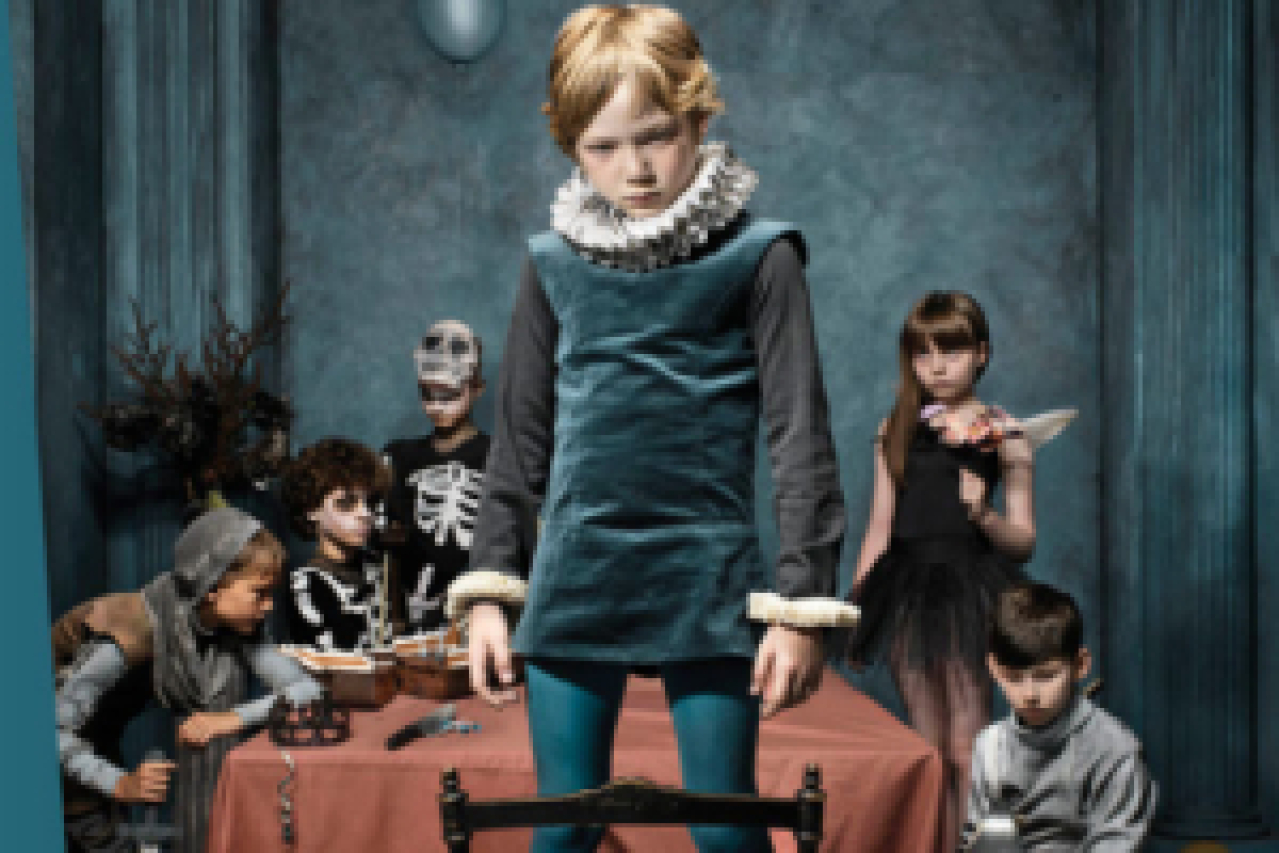 national theatre live screenings hamlet logo 51378 1