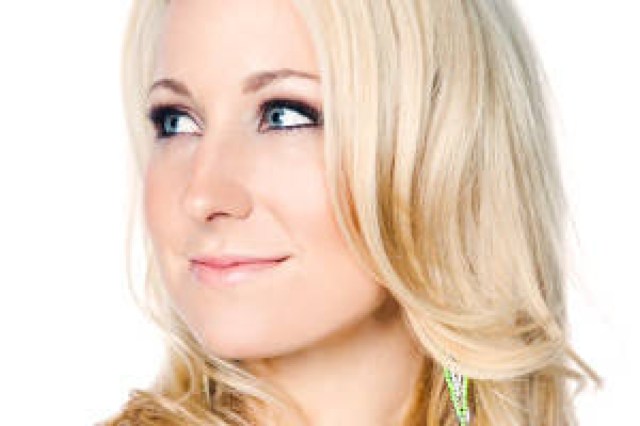 nikki glaser logo 44382