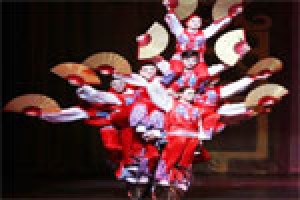 The Golden Dragon Acrobats: Cirque Ziva