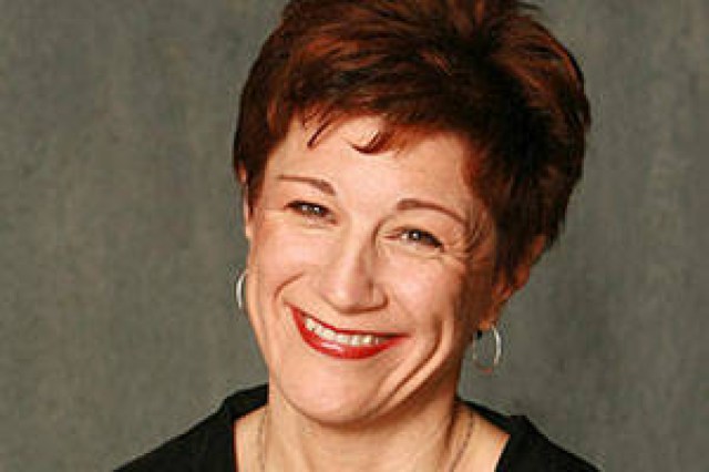 upclose lisa kron logo 51150 1