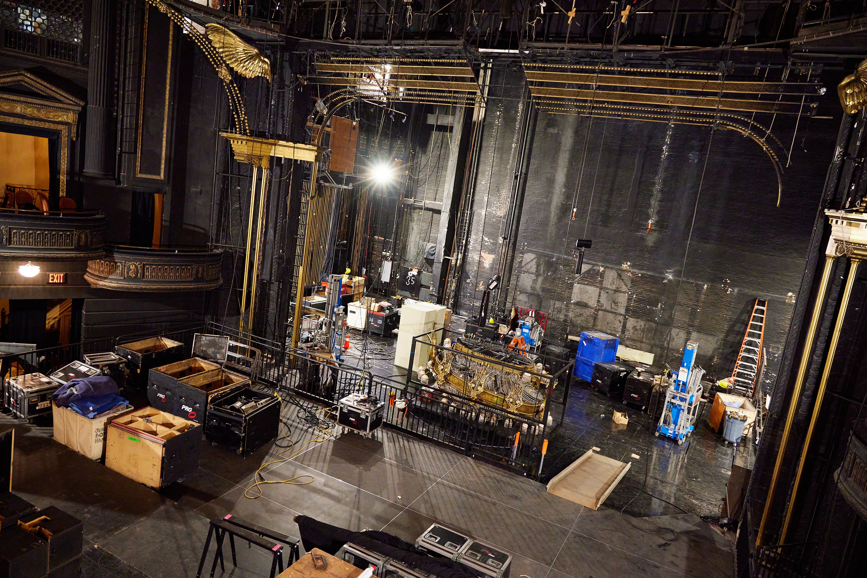 Inside Phantom of the Opera Load-Out: The Chandelier Leaves the ...