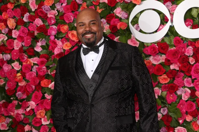 See James Monroe Iglehart as Louis Armstrong in 'A Wonderful World