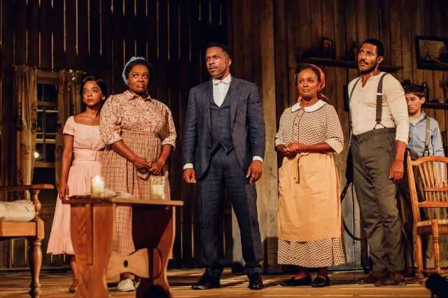 10 Kara Young, Heather Alicia Simms, Leslie Odom, Jr., Vanessa Bell Calloway, Billy Eugene Jones, and Noah Robbins in PURLIE VICTORIOUS Photo by Marc J. Franklin