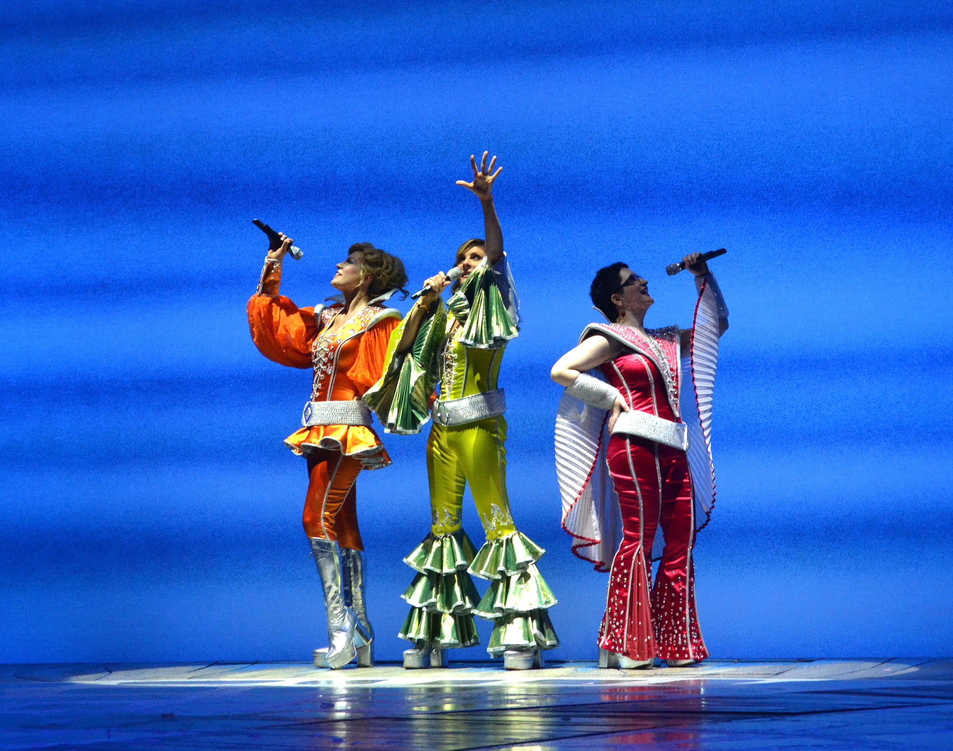 Mamma Mia! to Launch 25th Anniversary North American Tour in October ...