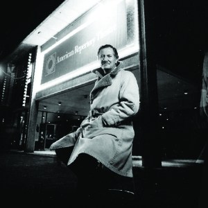 Robert Brustein, a Staunch Advocate for Nonprofit Theaters, Dies at 96