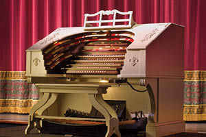 A Broadway Musical Revue on the Mighty Wurlitzer