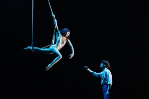 Grant Gustin Sets Final Performance Date in Water for Elephants