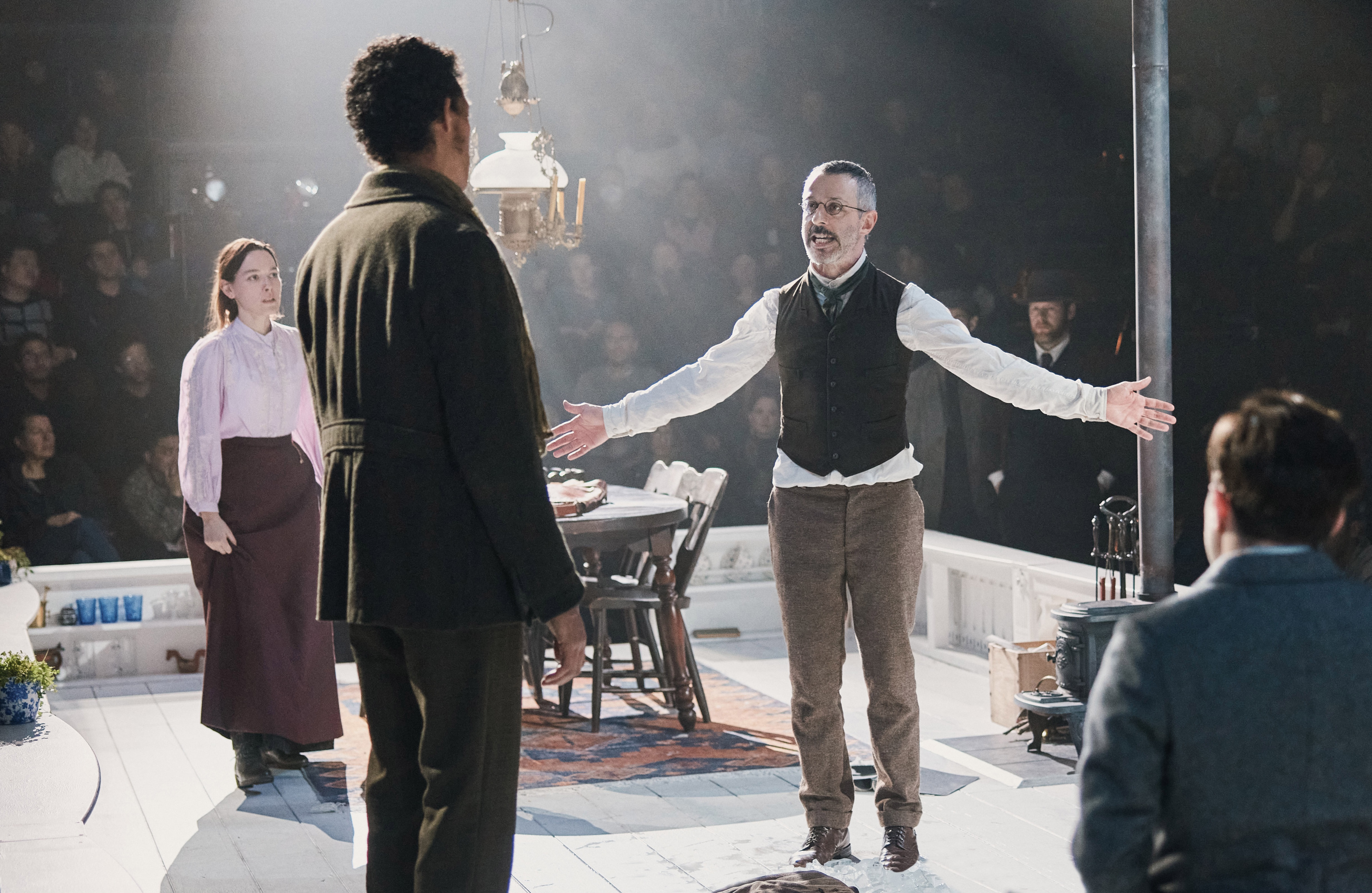 Victoria Pedretti, Caleb Eberhardt & Jeremy Strong in An Enemy of the People   Photo by Emilio Madrid