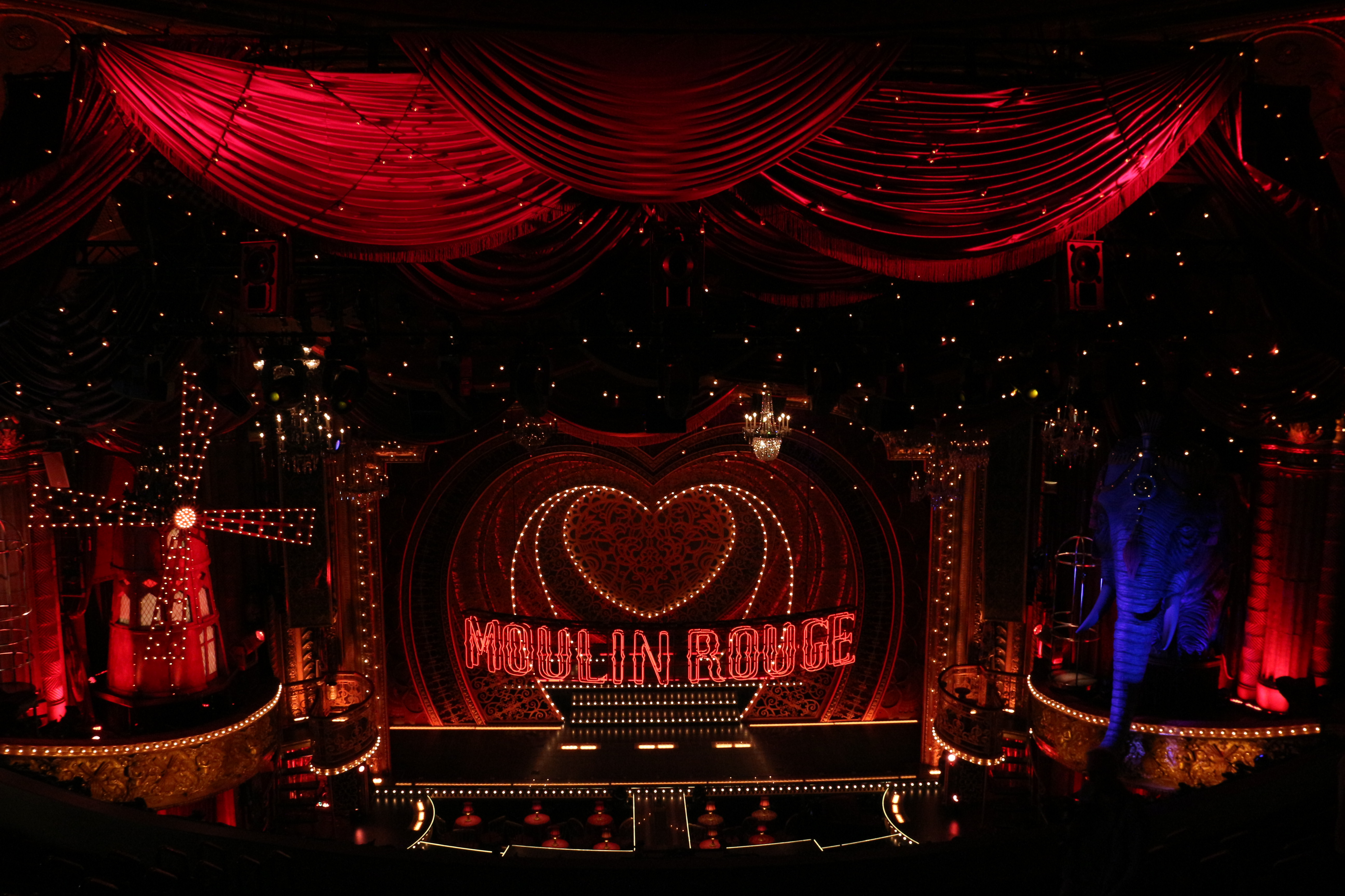Moulin Rouge set