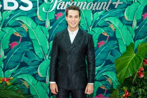 Skylar Astin to Host Tony Awards Simulcast Event
